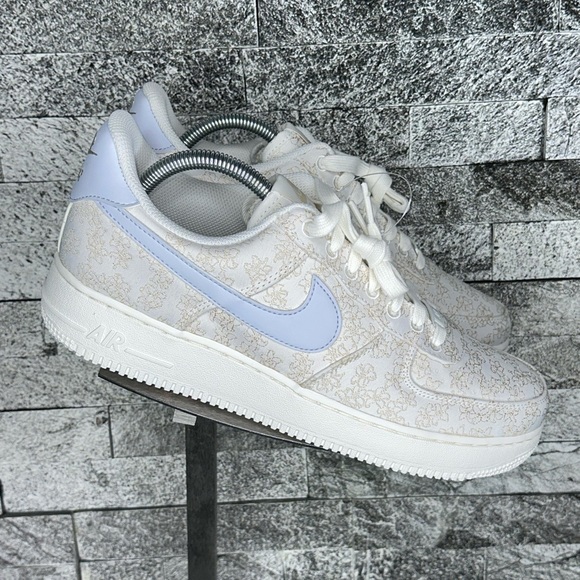 Nike Air Force 1 ‘07 SE Jacquard Floral Embroidery - NEW - WMNS10.5 - Picture 1 of 10